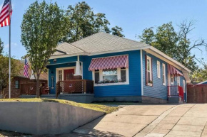 Stockyards Patriot Outpost - Sleeps 8 - Just 3/4 Miles